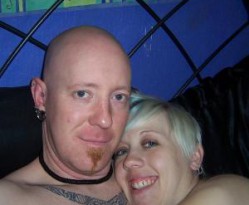  Fantasierijk stel zoekt ander echtpaar of dame 