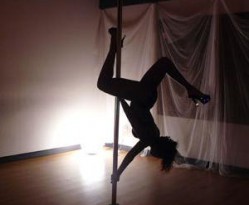  Chantalleke zoekt een geile seksrelatie 