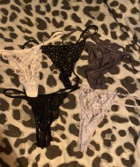 Ik ben beschikbaar Heerlijk nat slipje /foto’s of video’s/ sokken panty’s zwemkleding bh’s ook mogelijk 