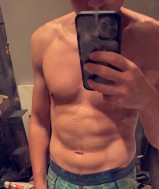  Jong geil stel op zoek…. 